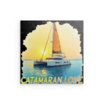 „CAT-A-MARAN“ Himmlisches Segelboot-Wandbild aus Metall – Kosmisches maritimes Design